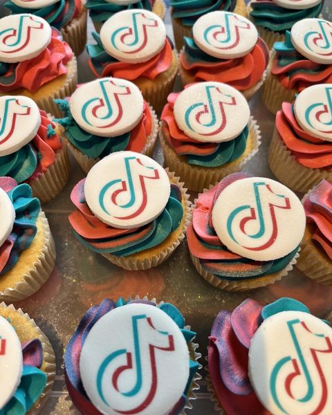 TikTok boxed corporate cupcakes, cupcakes, logo cupcakes, branded cupcakes, branded logo cupcakes, corporate cupcakes, birthday cupcakes, cupcakes, cape town cupcakes